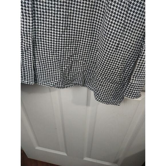 J.Jill Woman LP Blouse Black White Hounds tooth V Neck Collared Long Sleeve... - Picture 8 of 10